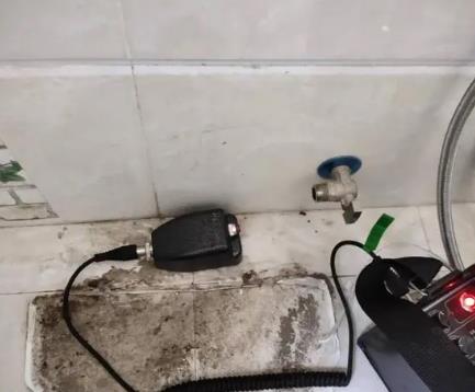 河北屋顶漏水维修公司分享下卫生间漏水的危害及解决方法
